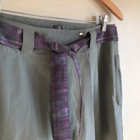 Nike Gray Skirt with Purple Accents - Picture 5 of 8